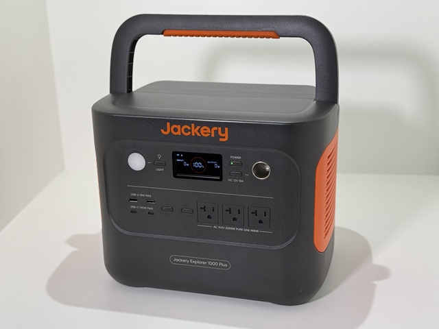 レンタル発電機ジャクリJE-1000を撮影