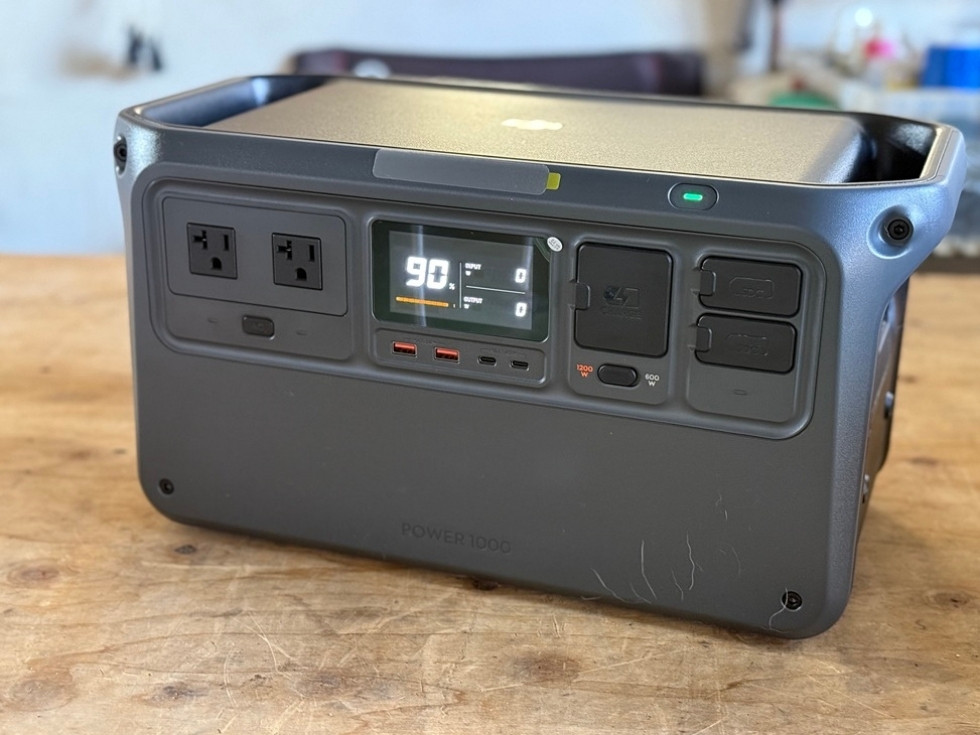 ポータブル電源DJIパワー1000