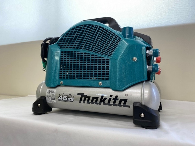 makitaレンタル用エアコンプレッサーAC462XLH
