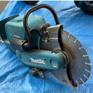 レンタル用makita充電式パワーカッターCE002GZ