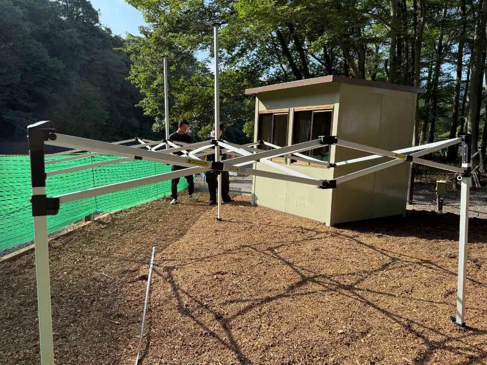 キャラバンワンタッチテント・アルミフレームを組み立て