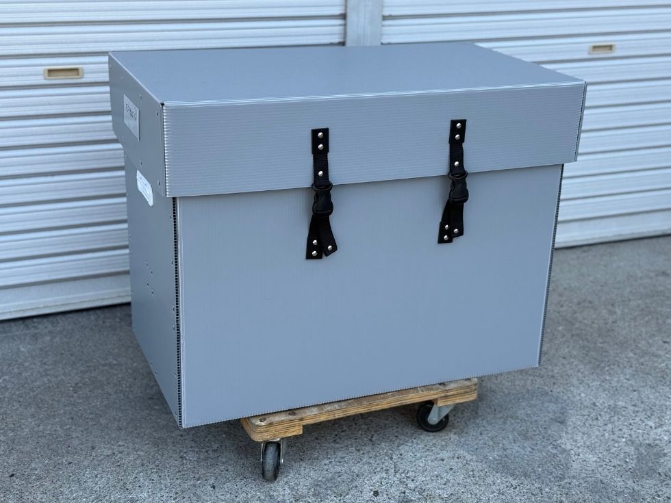 発電機を安全に運ぶ梱包材のサイズを表記