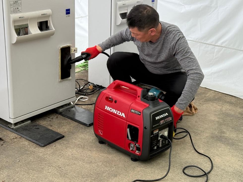 HONDA EU18iを曼珠沙華祭り　日高市のイベントで使うアトラスのスタッフ　亀山くん