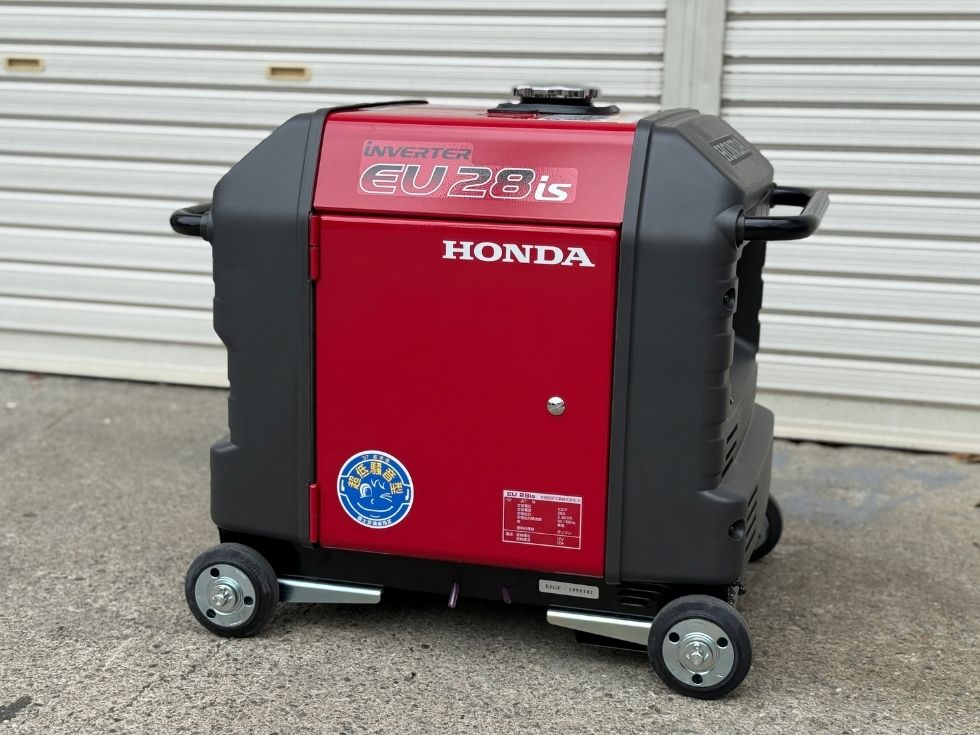 HONDA発電機EU28isの側面