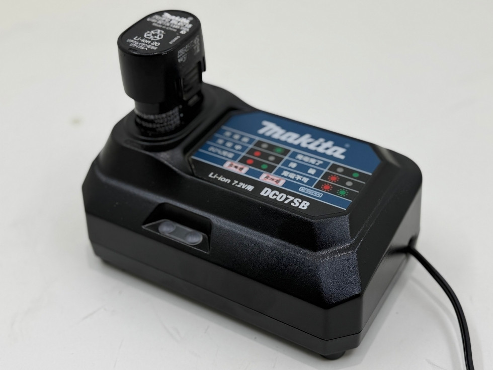 マキタ・BL0715専用充電器
