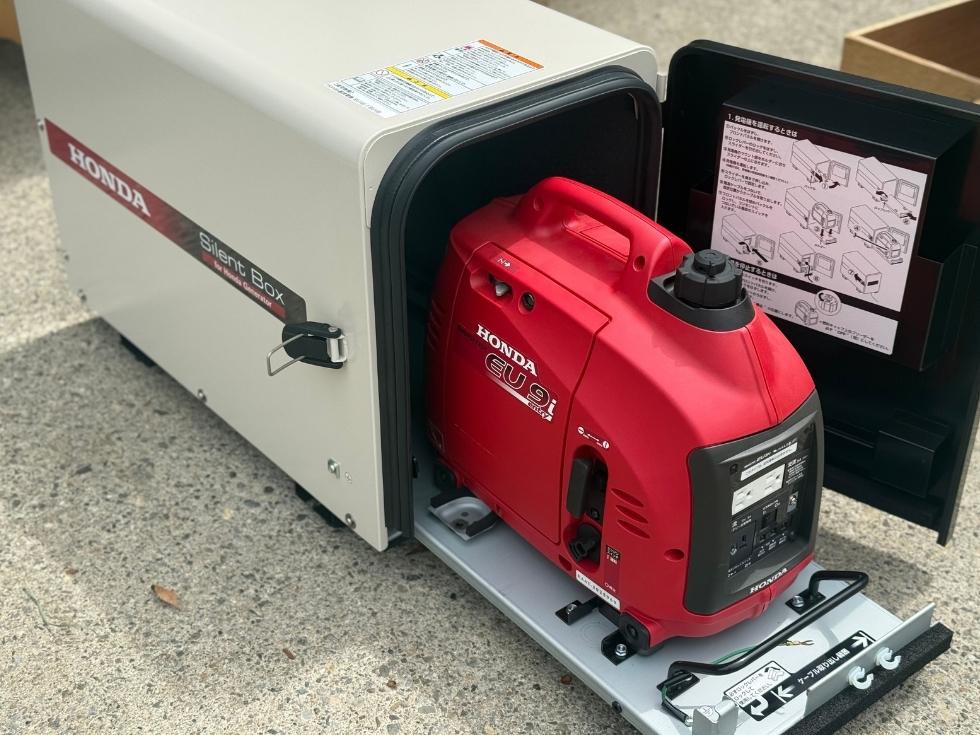 HONDAの発電機EU9iと防音ボックス