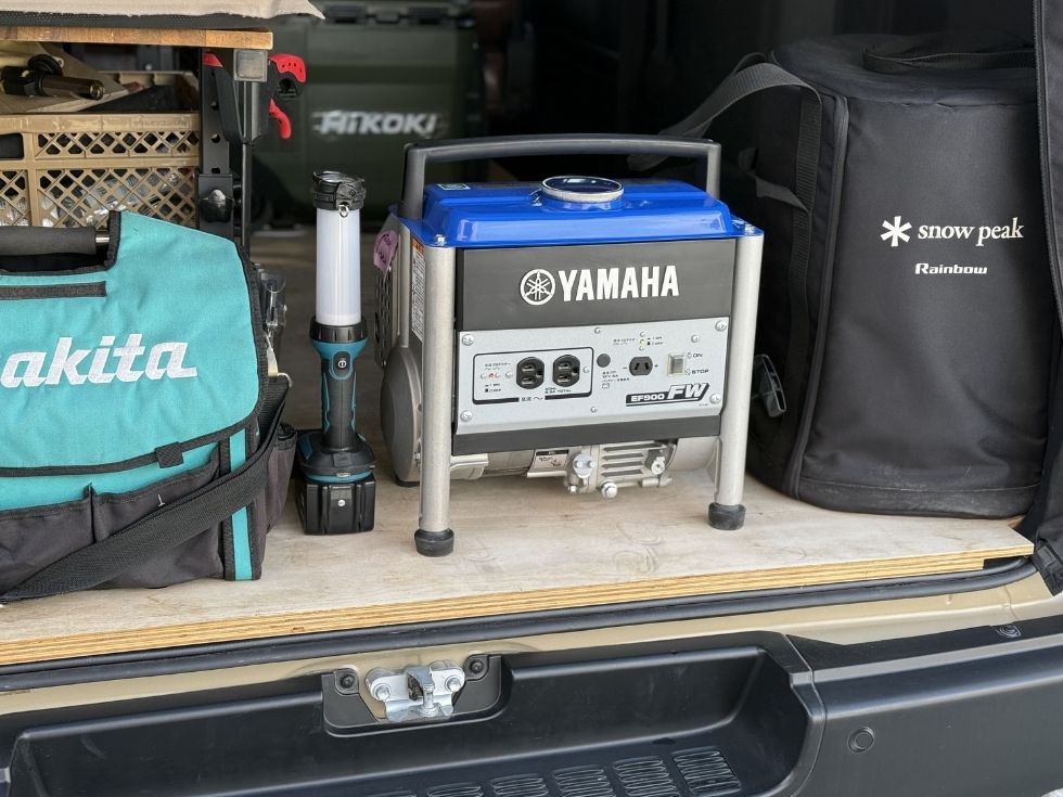 yamaha-ef900fw-hiace-cargo-space