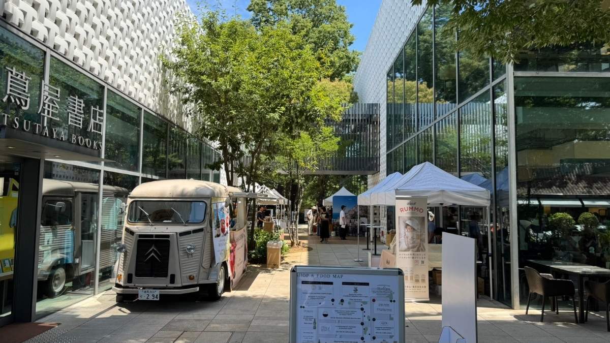 代官山T-SITEの代官山蔦屋書店前に出店しているキッチンカー