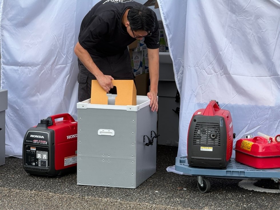 代官山蔦屋書店イベントで予備機として使用したホンダEU18i発電機